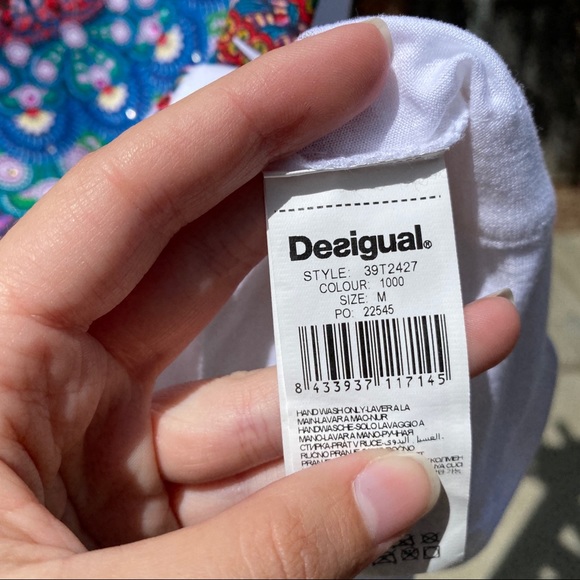 Desigual Colorful Short Sleeve Printed White Top Size Medium - Picture 5 of 6